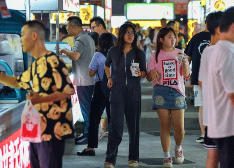 Chinese Tourists in Japan